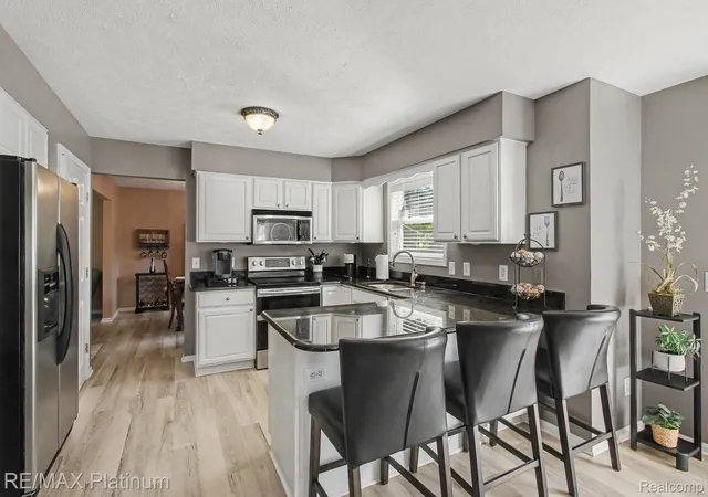 3rd image of 4361 Sundance Cir, Howell, MI 48843 | MLS# 20261058768