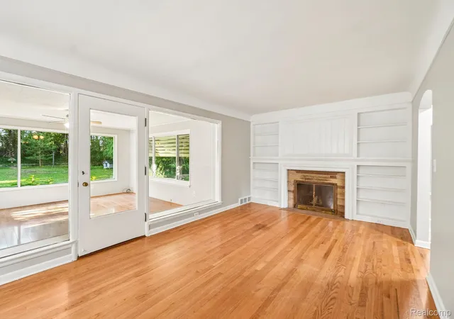 Photo 3 of Single family home for sale at 74 Barrington Rd, Bloomfield Hills, MI 48302 | MLS# 20261058771 | Listing updated on 2026-09-15
