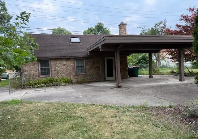 3rd image of 21103 Ontaga St, Farmington Hills, MI 48336 | MLS# 58050216457