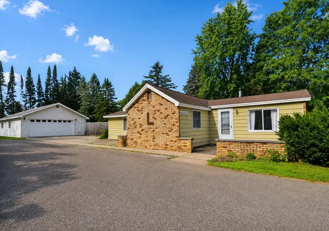 Photo 1 of Single family home for sale at 1709 W Division St, Cadillac, MI 49601 | MLS# 78080071619 | Listing updated on 2026-08-02