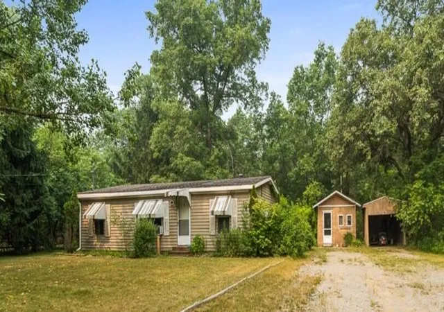 Photo 1 of Sale Pending at 2149 W White Lake Dr, Whitehall, MI 49461 | MLS# 71026038961 | Listing updated on 2026-08-13