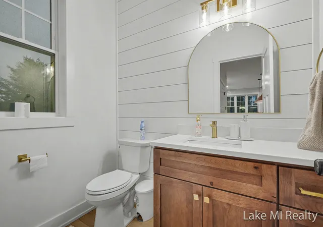 3rd image of 5655 Courtney Lynn Ct Sw, Wyoming, MI 49418 | MLS# 65026038962