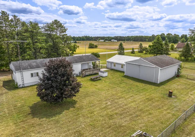 3rd image of 770 S Zimmerman Rd, Beulah, MI 49617 | MLS# 67026038960