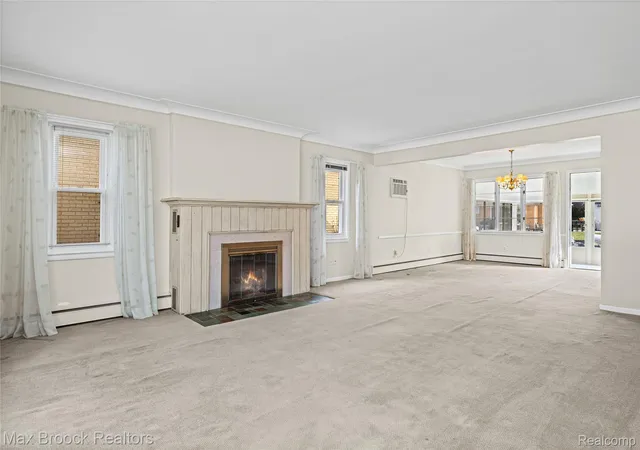Photo 4 of Single family home for sale at 22596 Lange St, Saint Clair Shores, MI 48080 | MLS# 20261058784 | Listing updated on 2026-10-04