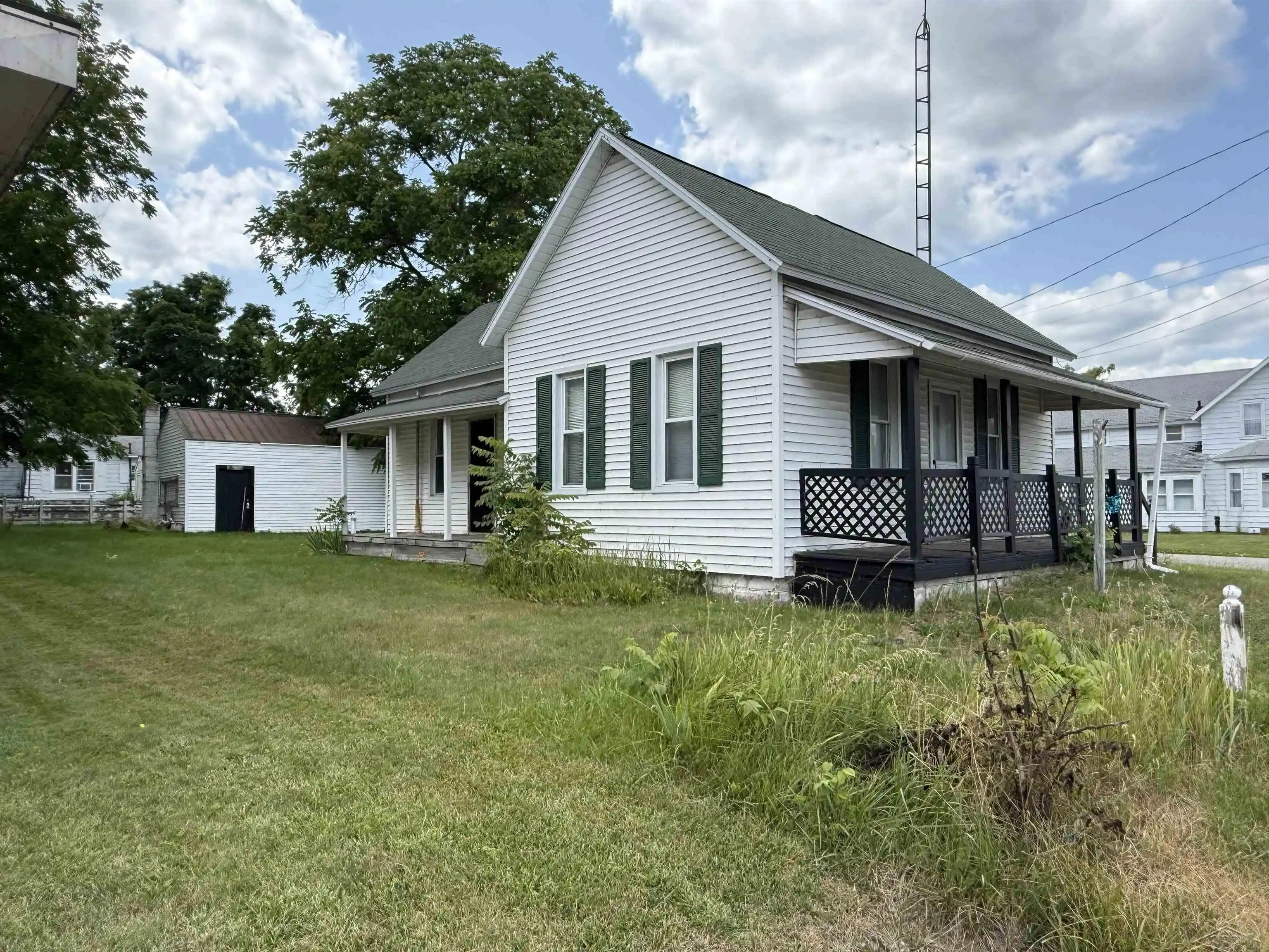 Photo 1 of Single family home for sale at 5931 W Houghton Lake Rd, Unknown Out Of State, MI 48629 | MLS# 61050216465 | Listing updated on 2026-10-15