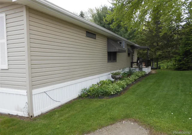 Photo 3 of Single family home for sale at 256 Shoreline, Port Sanilac, MI 48469 | MLS# 20261058796 | Listing updated on 2026-09-16