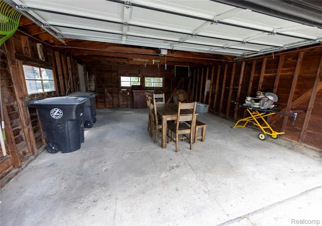5th image of 29824 Hathaway St, Livonia, MI 48150 | MLS# 20261058797