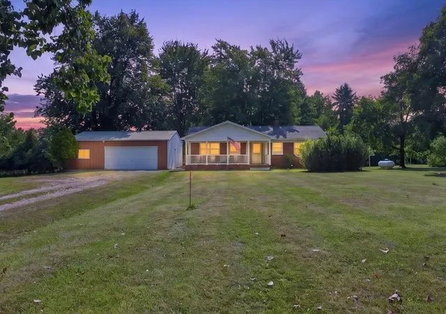 Photo 1 of Single family home for sale at 6111 Billmyer Hwy, Tecumseh, MI 49286 | MLS# 55026038978 | Listing updated on 2026-07-29