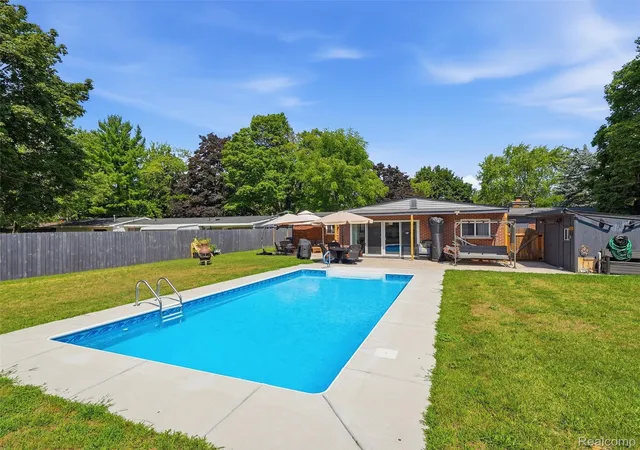 2nd image of 1640 Beverly Blvd, Walled Lake, MI 48390 | MLS# 20261058810