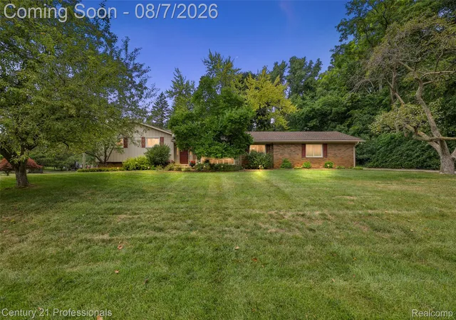 Photo 1 of Sale Pending at 5870 Darbwood Ln, West Bloomfield, MI 48324 | MLS# 20261058817 | Listing updated on 2026-08-30