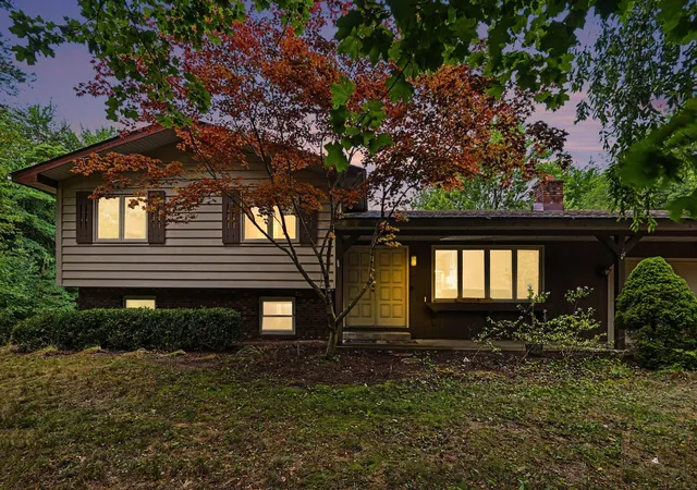 Photo 2 of Single family home for sale at 12071 168th Avenue, Grand Haven, MI 49417 | MLS# 71026038983 | Listing updated on 2026-08-31