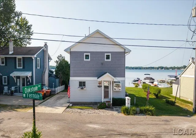 40th image of 10240 W Ferndale Dr Dr, Manitou Beach, MI 49253 | MLS# 56050216473