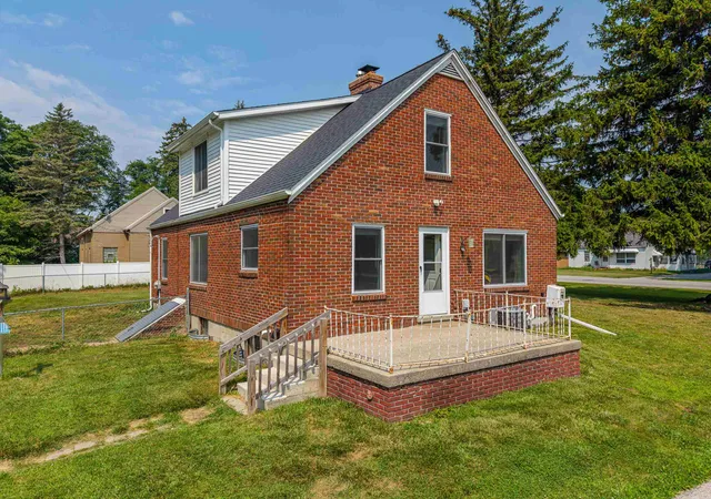 1st image of 1152 Midland Rd, Bay City, MI 48706 | MLS# 79080071625