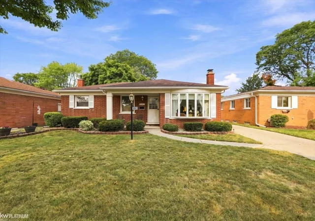 Photo 1 of Single family home for sale at 27421 Palomino Dr, Warren, MI 48093 | MLS# 58050216483 | Listing updated on 2026-08-24