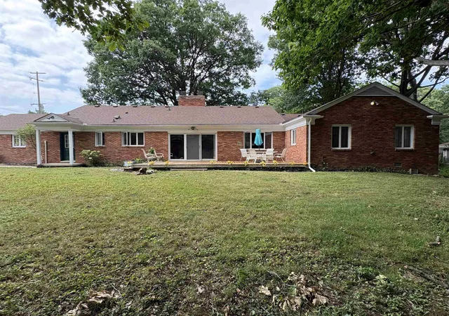 Photo 4 of Single family home for sale at 1402 Woodslea St, Flint, MI 48507 | MLS# 5050216484 | Listing updated on 2026-09-14