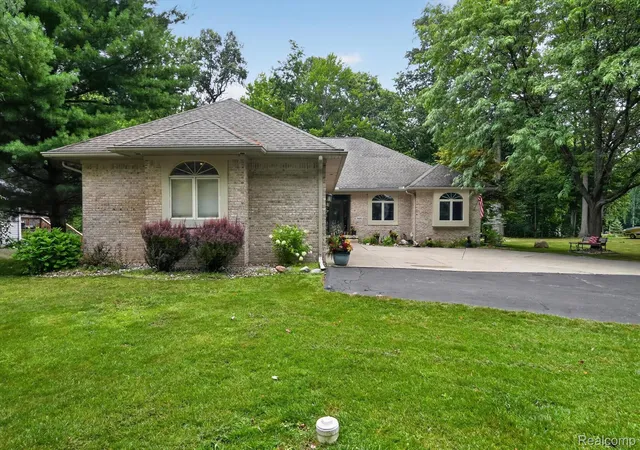 2nd image of 7480 Majestic Woods Dr, Linden, MI 48451 | MLS# 20261058838