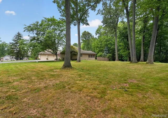 51st image of 7480 Majestic Woods Dr, Linden, MI 48451 | MLS# 20261058838