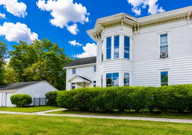 3rd image of 214 N Gremps St, Paw Paw, MI 49079 | MLS# 66026038999