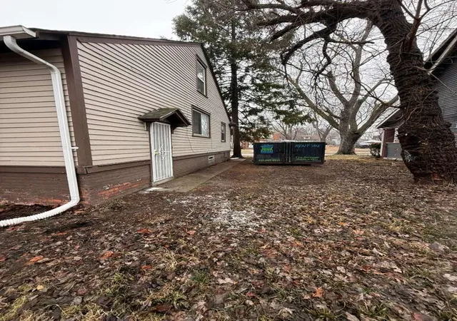 Photo 3 of Single family home for sale at 16584 Blackstone St, Detroit, MI 48219 | MLS# 81026039001 | Listing updated on 2026-07-29