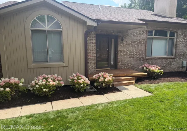 Photo 1 of Condo for sale at 7413 Tall Timbers #178, West Bloomfield, MI 48322 | MLS# 20261058853 | Listing updated on 2026-09-03