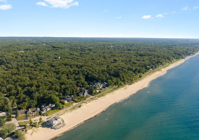 37th image of 4035 Choctaw Trl, New Buffalo, MI 49117 | MLS# 69026039005