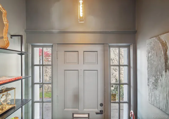 4th image of 276 Lewiston Rd, Grosse Pointe Farms, MI 48236 | MLS# 20261058858
