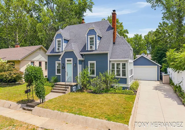 1st image of 263 Cherry Ct, South Haven, MI 49090 | MLS# 65026039012