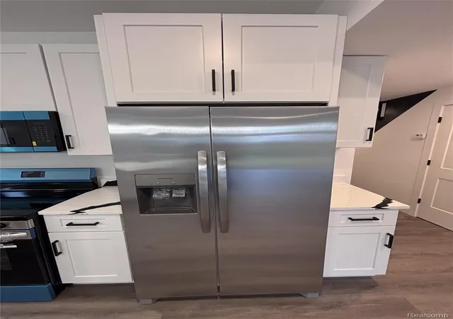 5th image of 375 W Hayes Ave, Hazel Park, MI 48030 | MLS# 20261058872