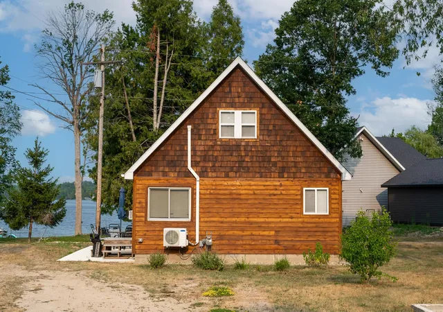 1st image of 1781 Midway Dr, Weidman, MI 48893 | MLS# 79080071633