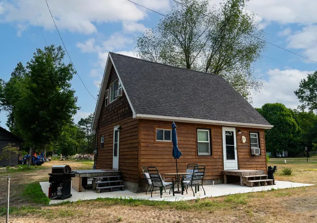 5th image of 1781 Midway Dr, Weidman, MI 48893 | MLS# 79080071633