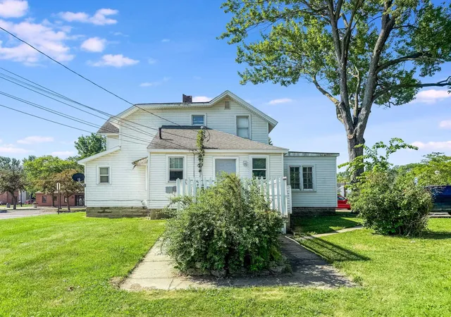 Listing Photo 5 - Condo for sale in building located at 310 W Superior St, Alma, MI 48801