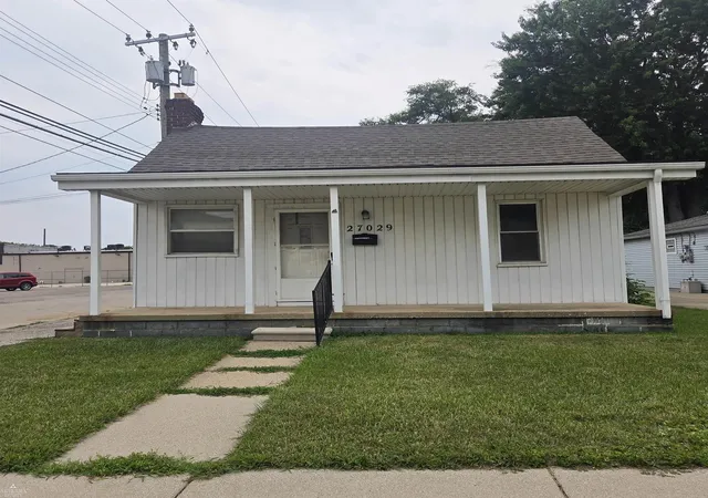 2nd image of 27029 Dartmouth St St, Madison Heights, MI 48071 | MLS# 58050216501