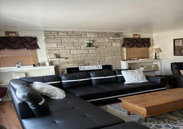 Photo 3 of Single family home for sale at 1051 Roberts St, Muskegon, MI 49442 | MLS# 71026039024 | Listing updated on 2026-09-10