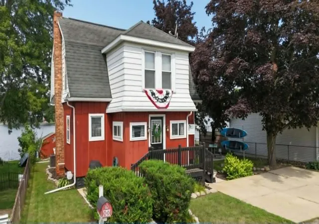 2nd image of 130 Duryeas Pt, Michigan Center, MI 49254 | MLS# 55026039030