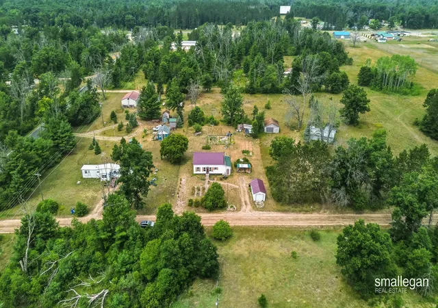 33rd image of 8465 S Michcon Ave, Baldwin, MI 49304 | MLS# 65026039032