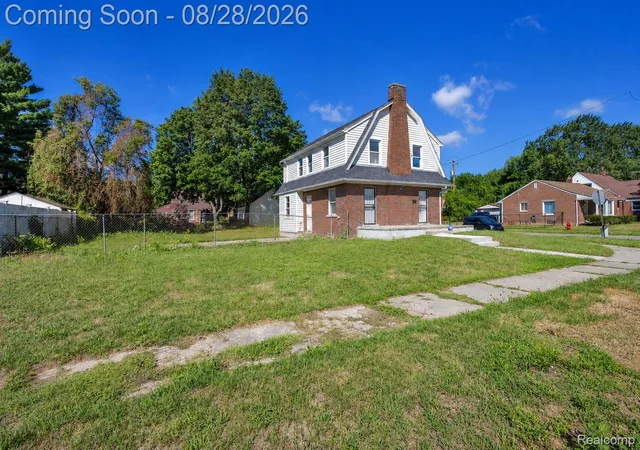 Photo 3 of Single family home for sale at 18785 Glenhurst St, Detroit City Wayne, MI 48219 | MLS# 20261058906 | Listing updated on 2026-08-31
