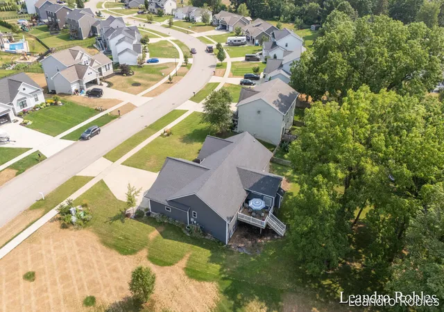 37th image of 6587 Alward Dr, Hudsonville, MI 49426 | MLS# 65026039055