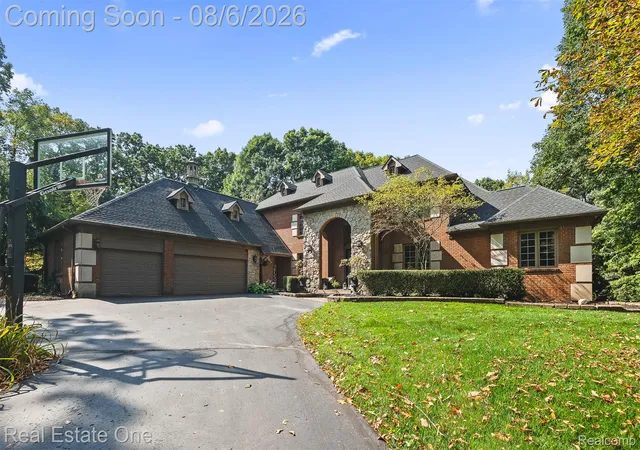 Photo 3 of Single family home for sale at 7798 Fieldstone Ridge, Clarkston, MI 48348 | MLS# 20261058929 | Listing updated on 2026-09-13