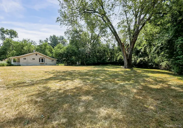 Photo 2 of Land for sale at 26747 Vassar Ave, Redford, MI 48240 | MLS# 20261058939 | Listing updated on 2026-08-03
