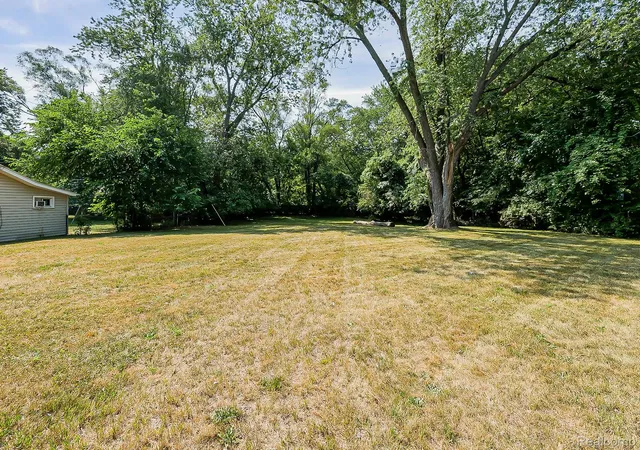 Photo 3 of Land for sale at 26747 Vassar Ave, Redford, MI 48240 | MLS# 20261058939 | Listing updated on 2026-08-03