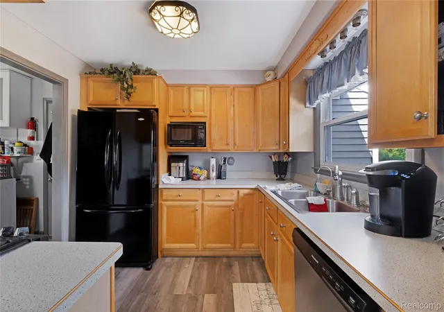 Photo 3 of Single family home for sale at 5088 W Grand Blanc Rd, Swartz Creek, MI 48473 | MLS# 20261058960 | Listing updated on 2026-09-16
