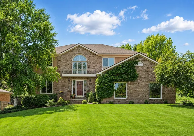 1st image of 709 Snowmass Dr, Rochester Hills, MI 48309 | MLS# 81026039073