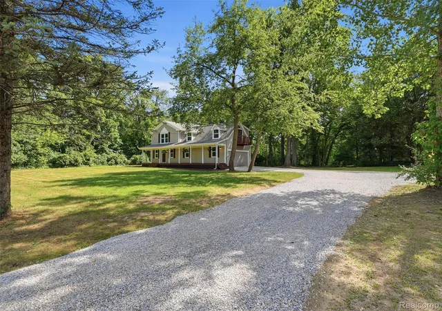 3rd image of 25980 Lyman Ln, New Hudson, MI 48165 | MLS# 20261058964
