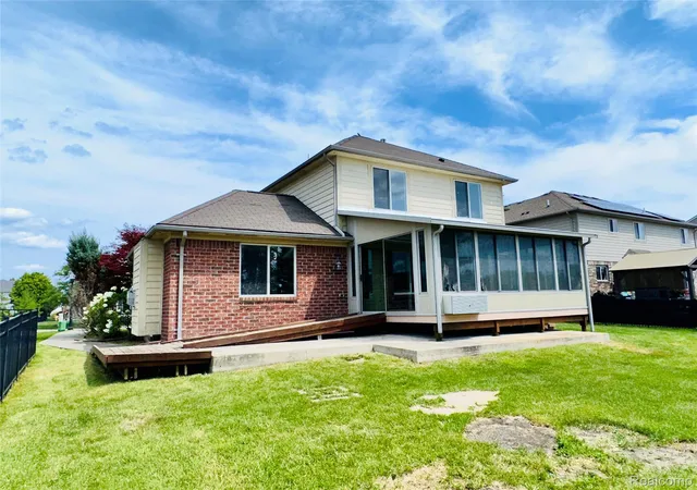 5th image of 22246 Shane Dr, Macomb, MI 48042 | MLS# 20261058972