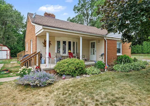 1st image of 2340 Hessel Ave, Rochester Hills, MI 48307 | MLS# 20261058983