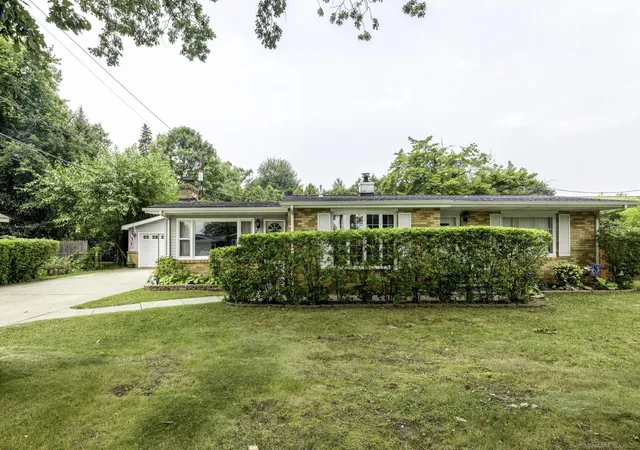 1st image of 2415 16th Ave, Port Huron, MI 48060 | MLS# 58050216549