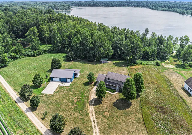 4th image of 67025 46Th Ave, Hartford, MI 49057 | MLS# 66026039087
