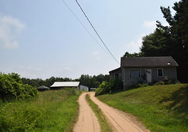 2nd image of 68963 40th Ave, Covert, MI 49043 | MLS# 69026039095