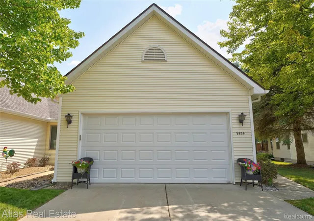 Listing Photo 5 - Condo for sale in building located at 9434 Linda Dr, Davison, MI 48423