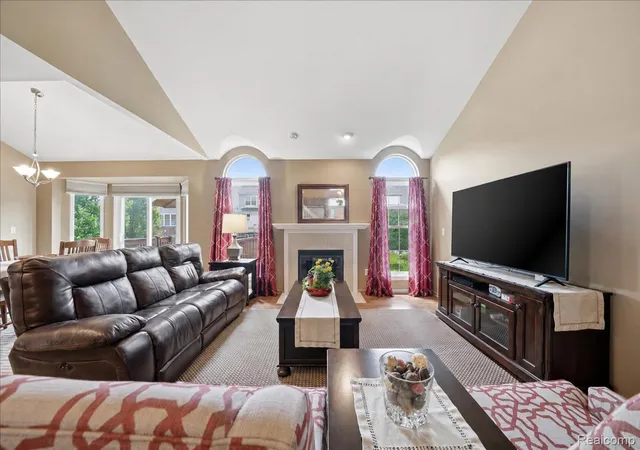 4th image of 57549 Windmill Pt, New Hudson, MI 48165 | MLS# 20261058995